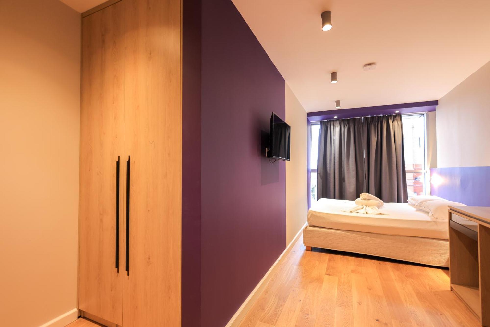Grandstay