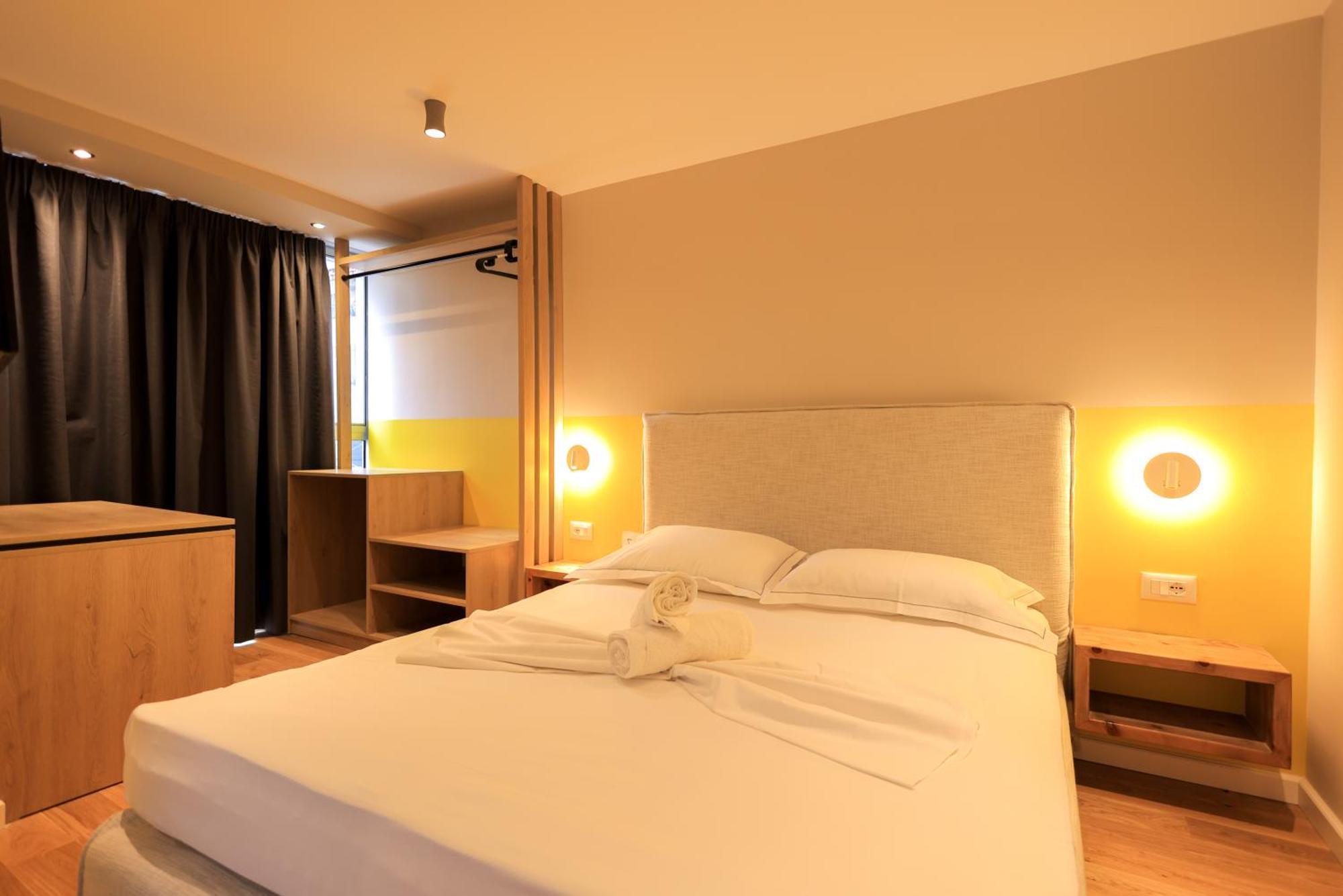 Grandstay *