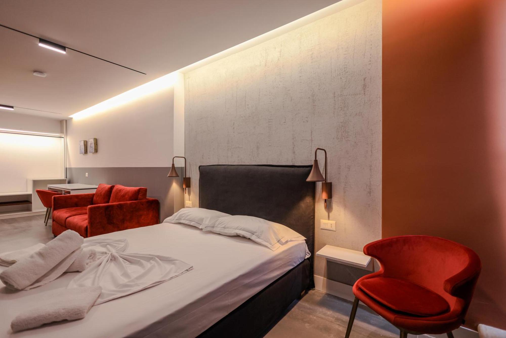 Grandstay *