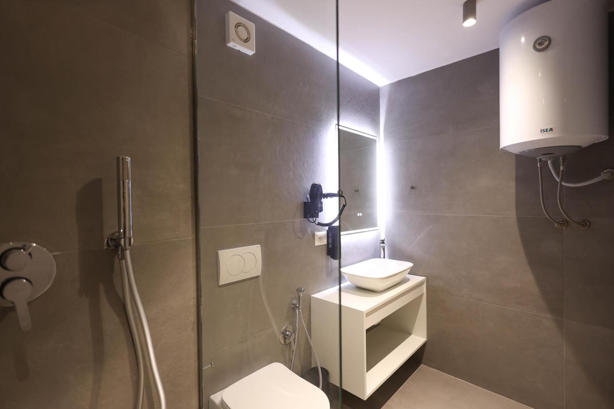 Grandstay